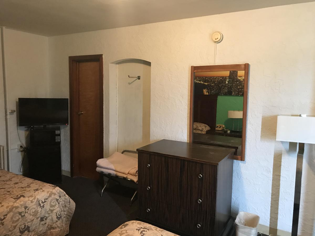 Fiesta Motel Pontiac Dış mekan fotoğraf